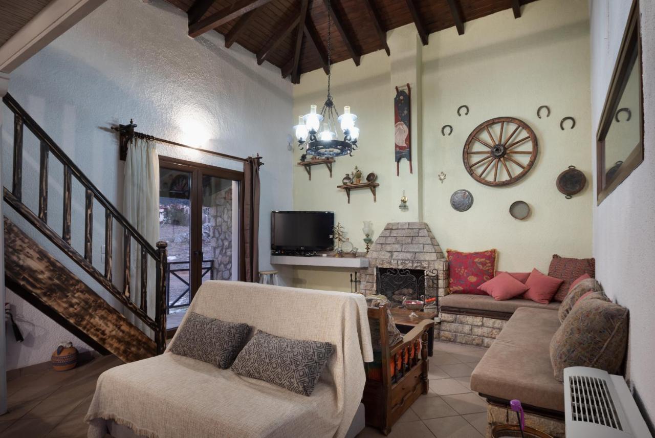 Chalet Renata 1 Livadi Arachovas Kalívia Buitenkant foto